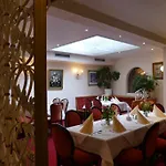 Πανσιόν St. Petrus 3*